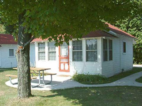 Fountain Point Hotel Suttons Bay Buitenkant foto